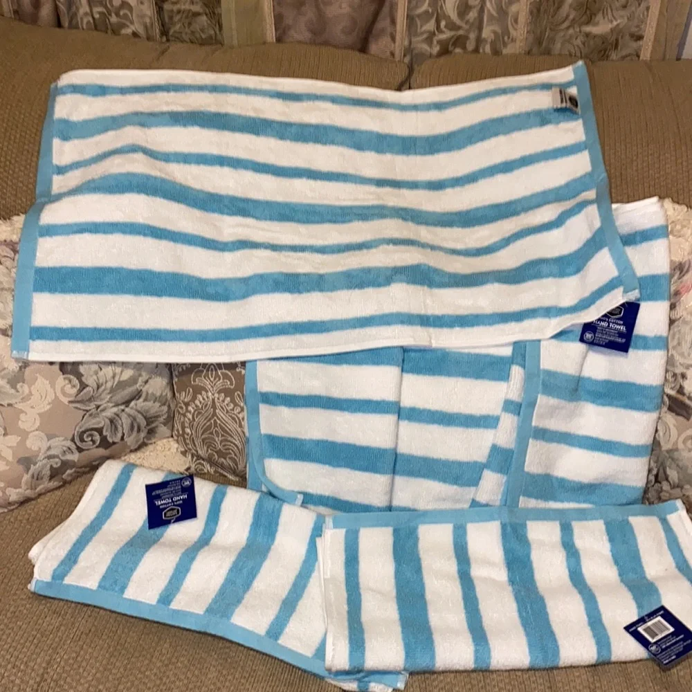 🩵🐚🩵NWT 100% Cotton Hand Towels Striped Agua/White Bundle Set